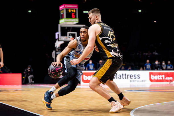 在现代足球 在现代足球